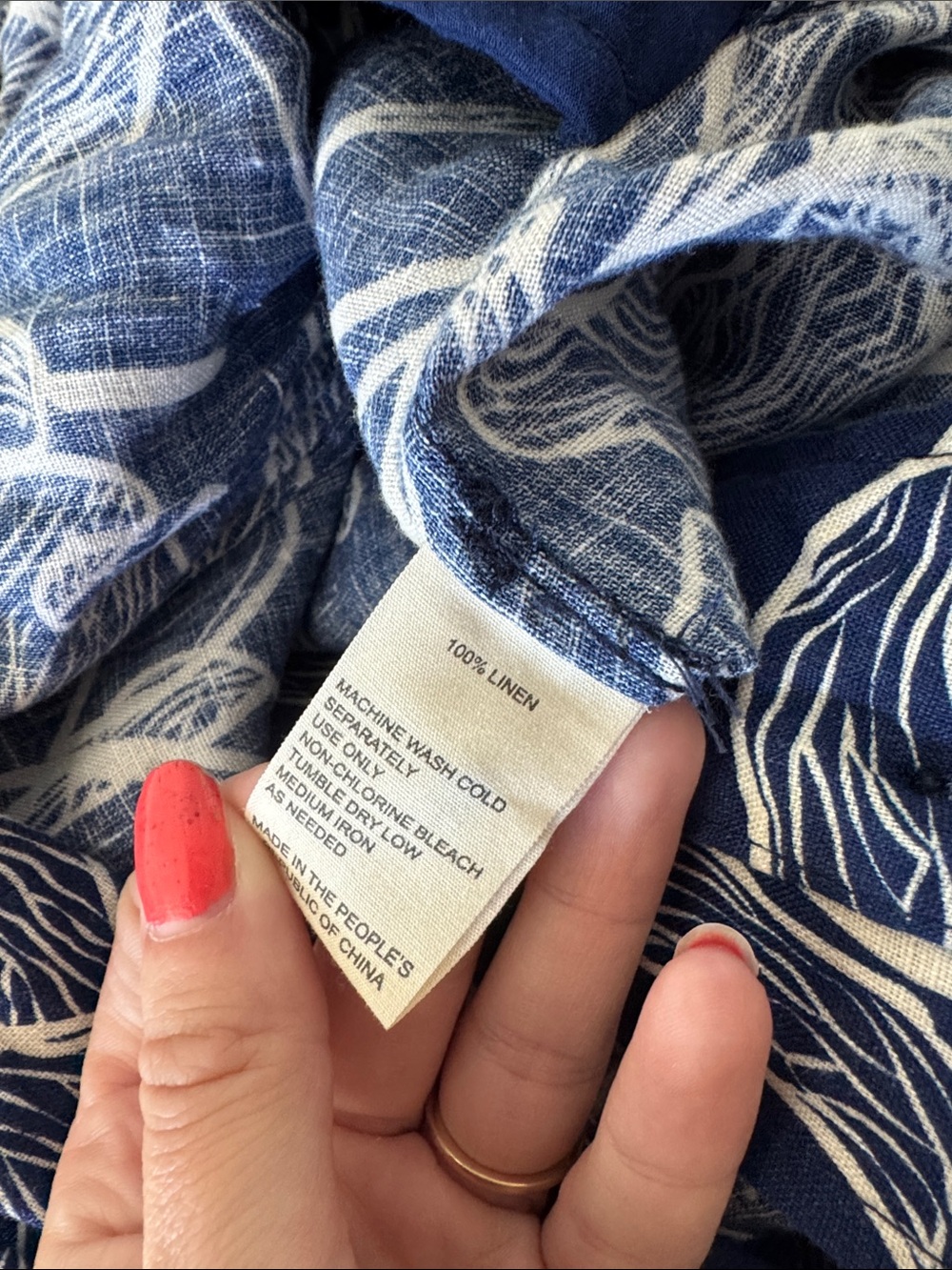 Trovata Navy and White Botanical Linen V-Neck Dress Medium - Picture 7 of 8